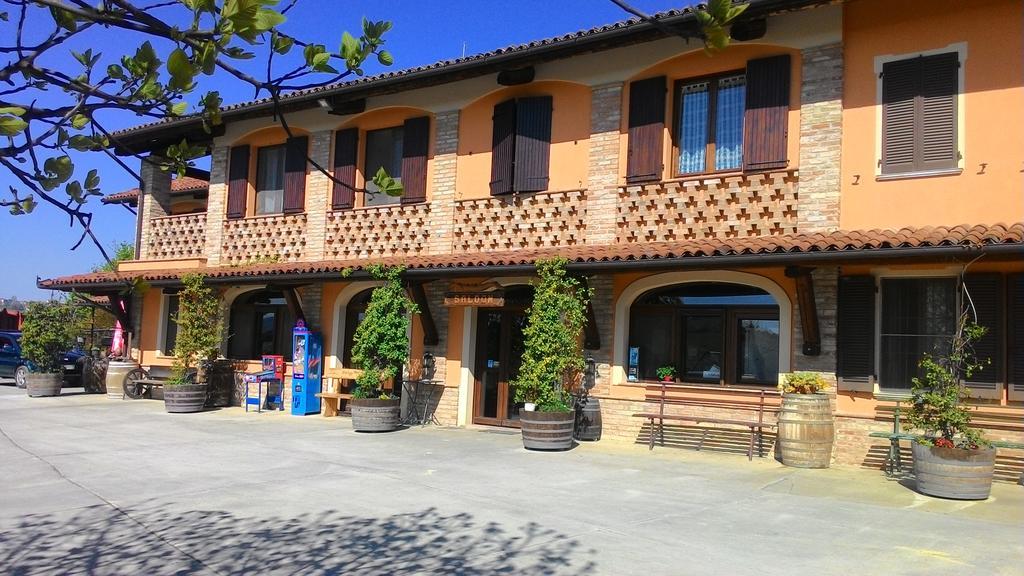 Villa Agriturismo Vecchio Torchio Canelli Exterior foto